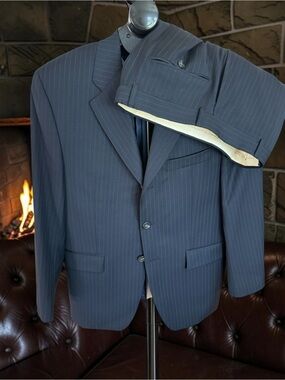 Lauren Ralph Lauren Vintage 90s Navy Pinstripe 2-Piece Suit 100% Wool Made in Ca